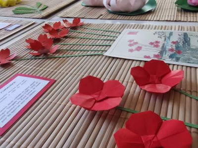 Exposition origami Hanakotoba le langage des fleurs au Japon